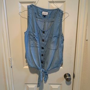 Sleeveless button up tie top